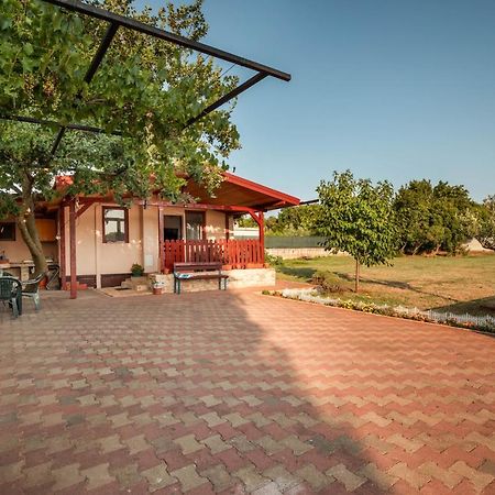 Funny House Villa Pula Exterior foto