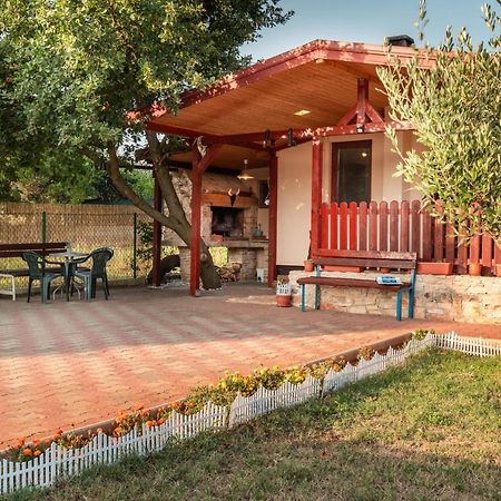 Funny House Villa Pula Exterior foto