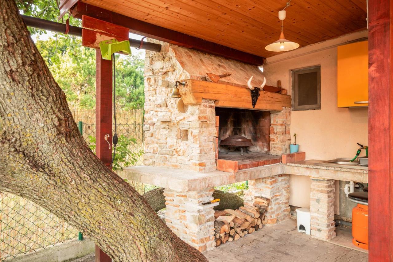 Funny House Villa Pula Exterior foto