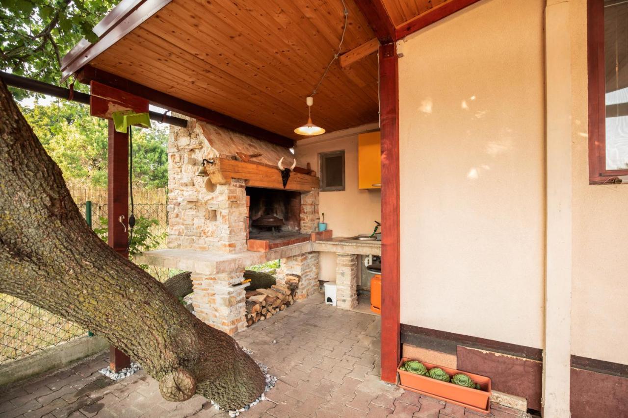 Funny House Villa Pula Exterior foto